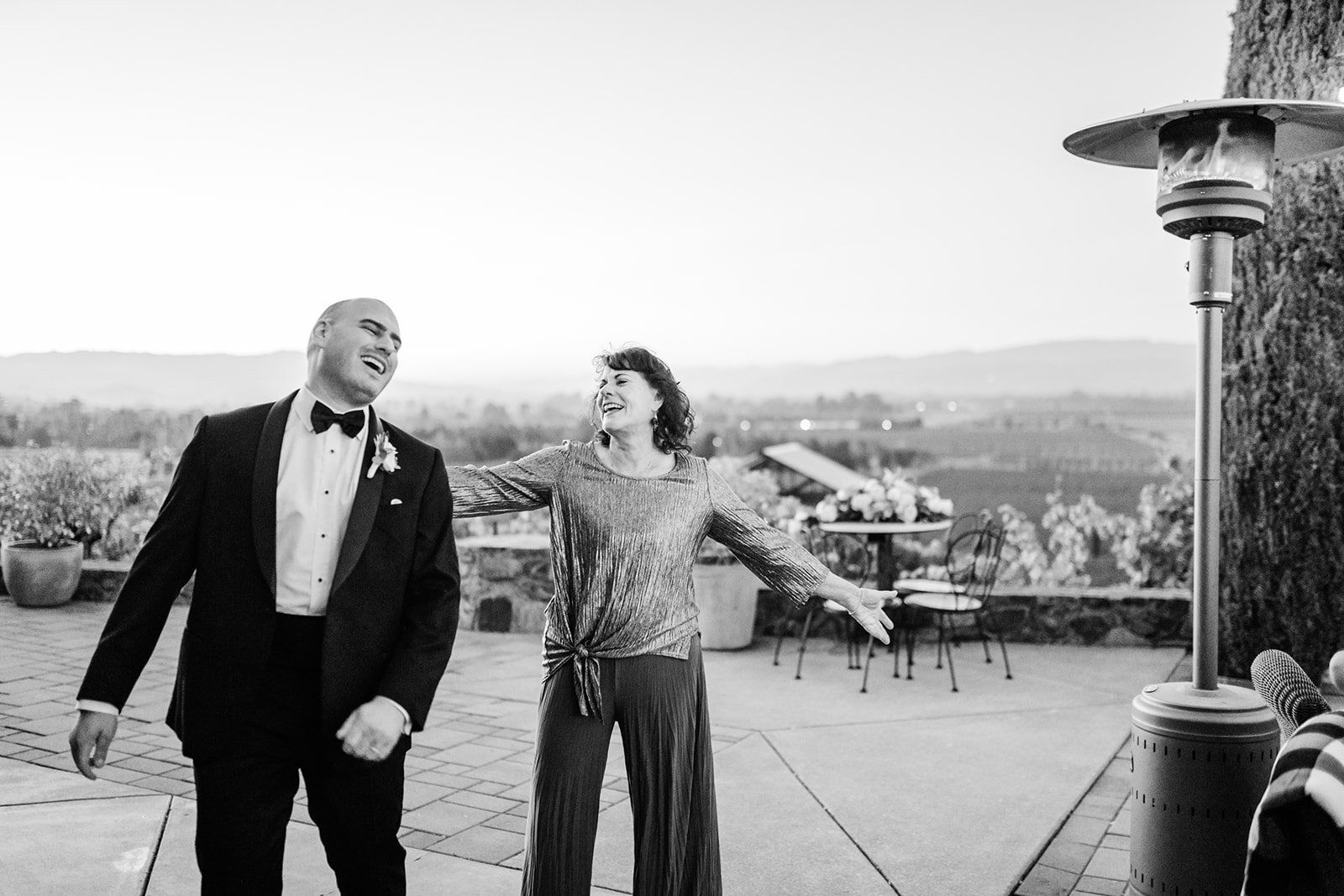 vineyard wedding with the dog as greeter at viansa sonoma, Family Photos and the Vineyard