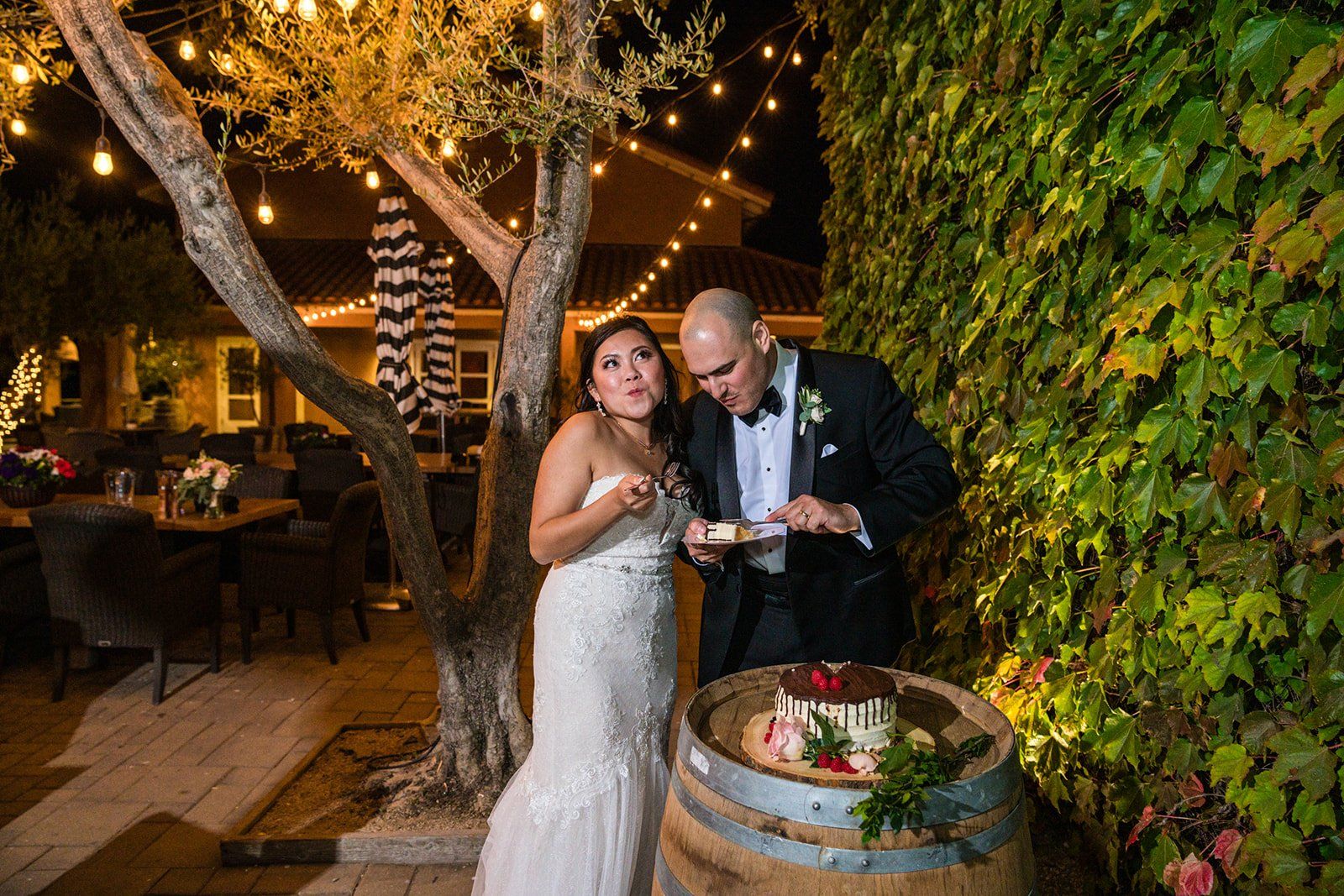 vineyard wedding with the dog as greeter at viansa sonoma, Family Photos and the Vineyard