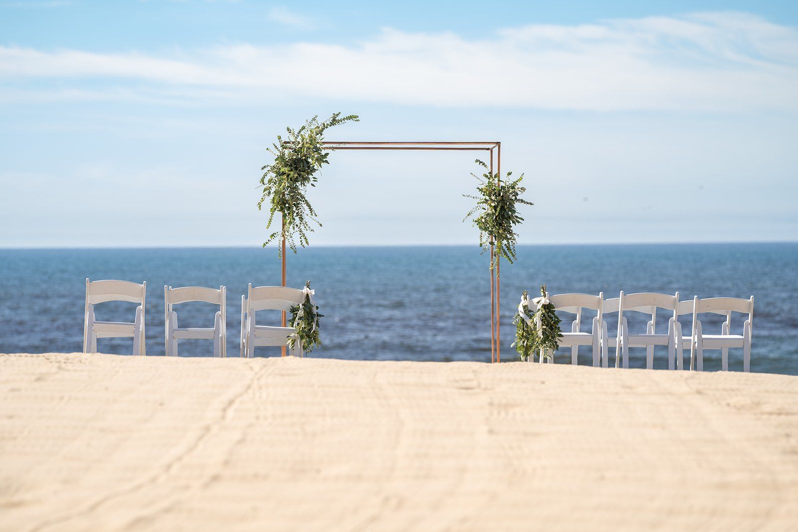 beachfront micro wedding on monterey bay, Getting Ready at The Sanctuary Beach Resort