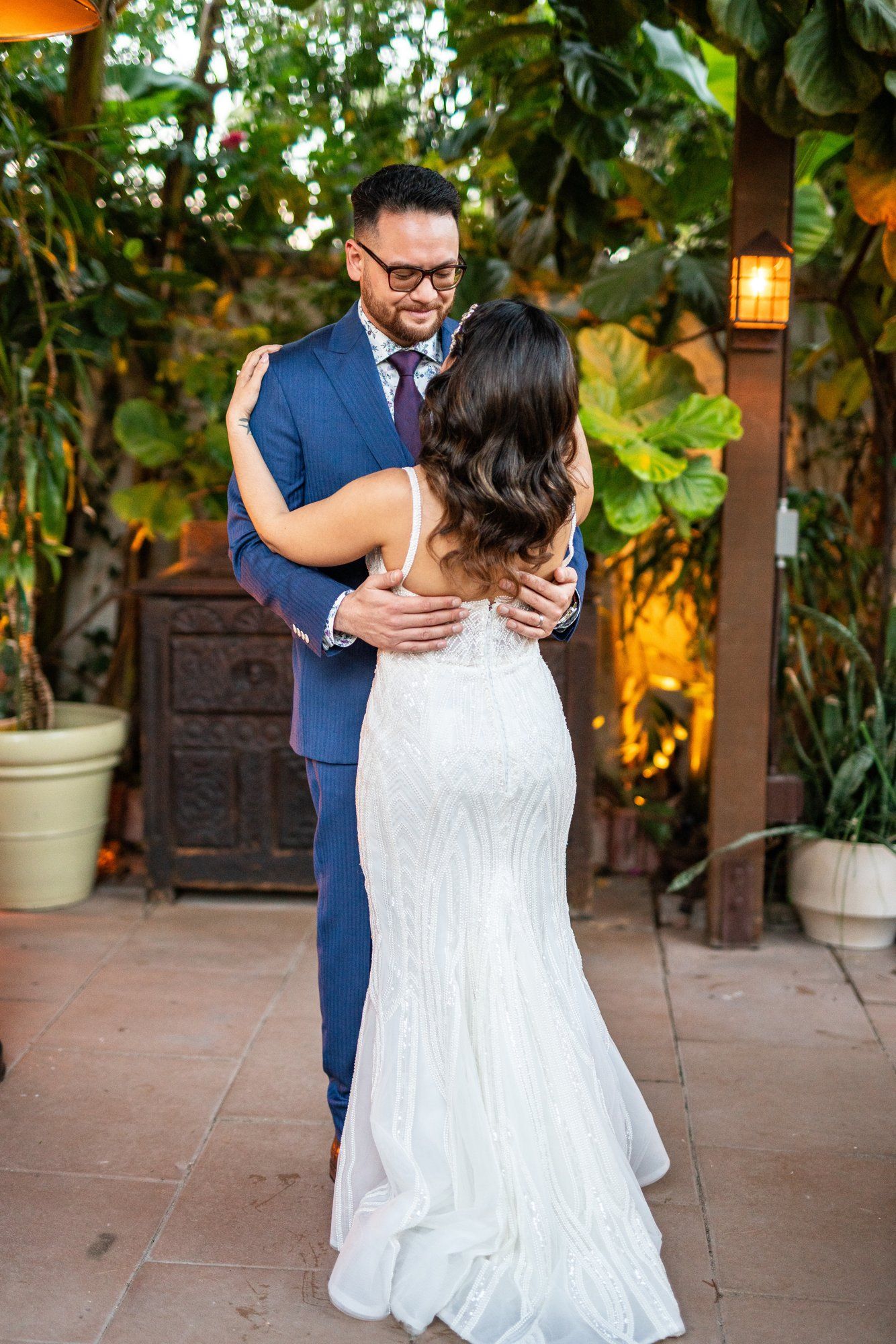 desert estate micro wedding at casa de monte vista, palm springs, Portraits Around the Estate at Dusk