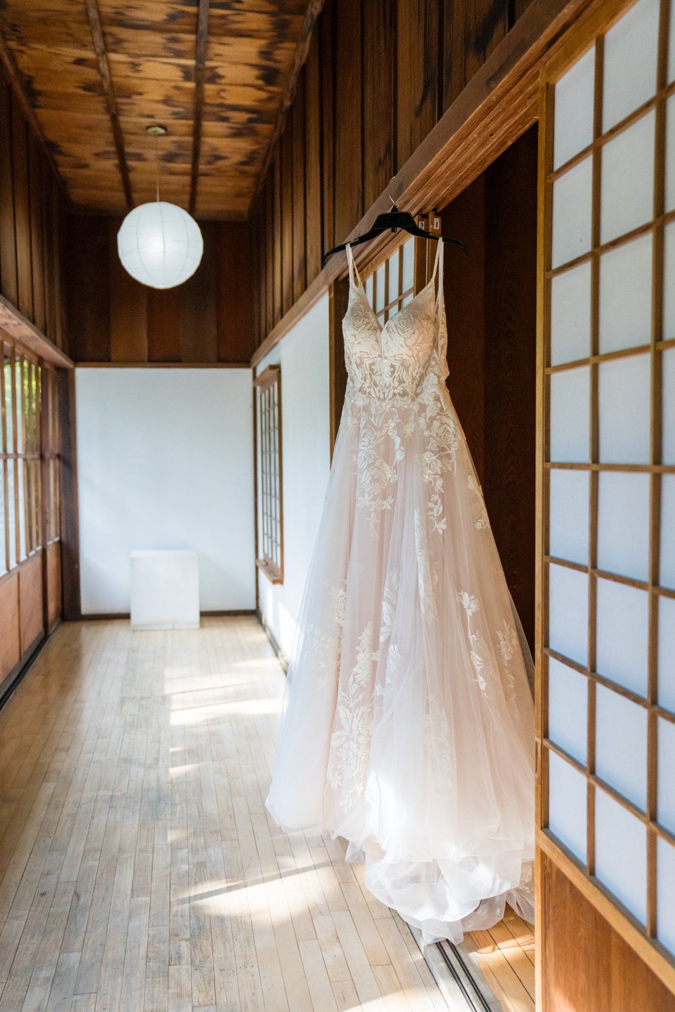 full day in a japanese garden at hakone (28 guests, ceremony + reception), Getting Ready in the Japanese Garden