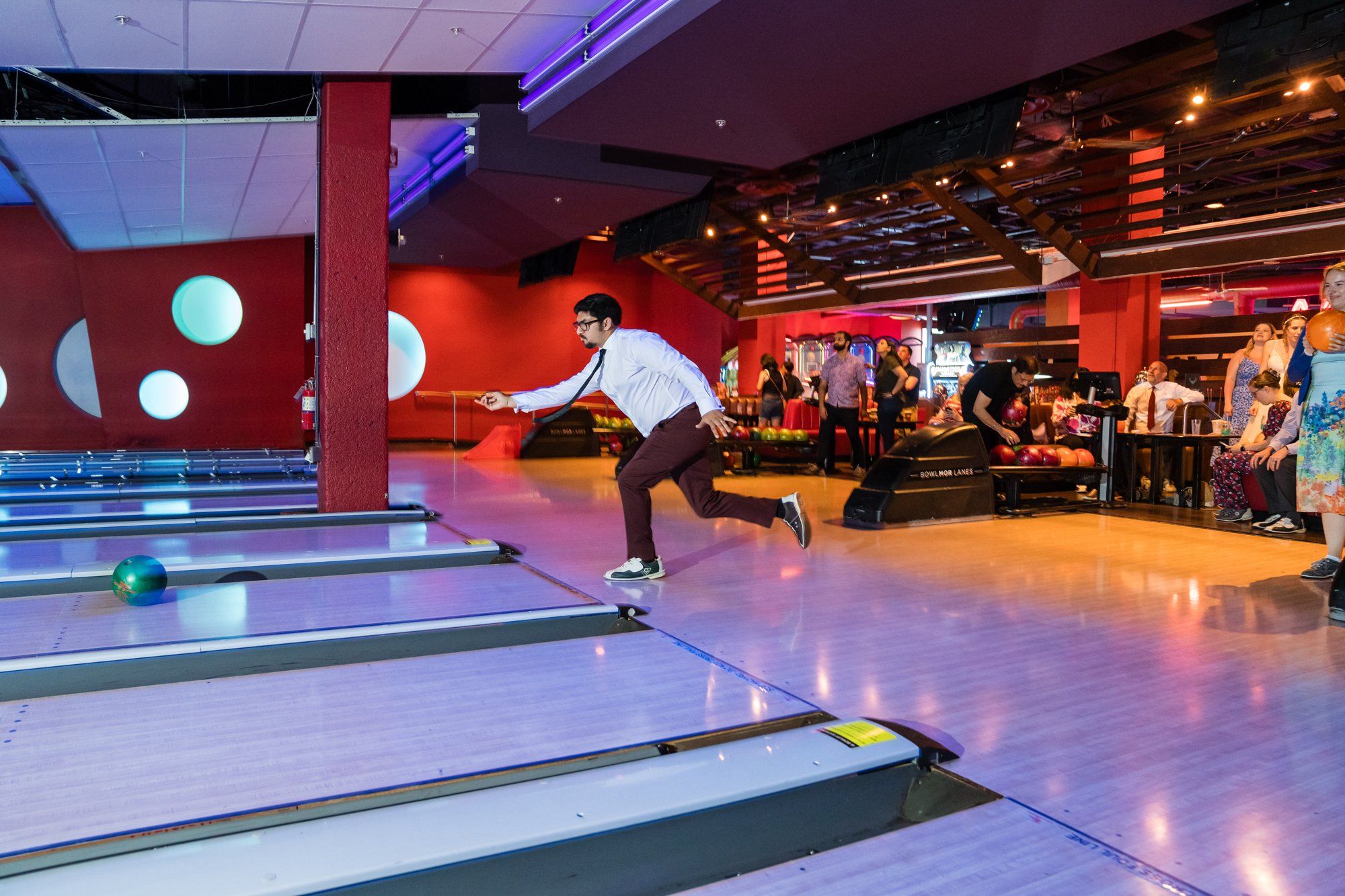 full day in a Japanese garden at Hakone, The Party Moves On, from the Garden to the Lanes