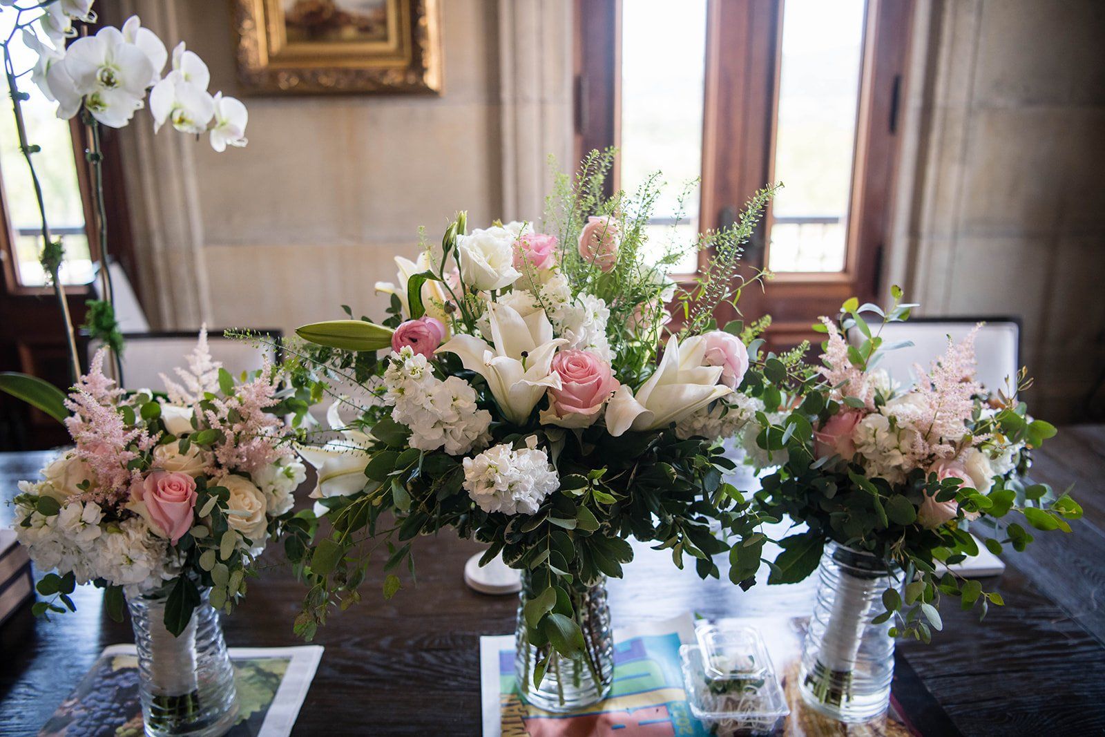 château-airbnb micro wedding in Sonoma, Getting Ready at Chateau de Ninis