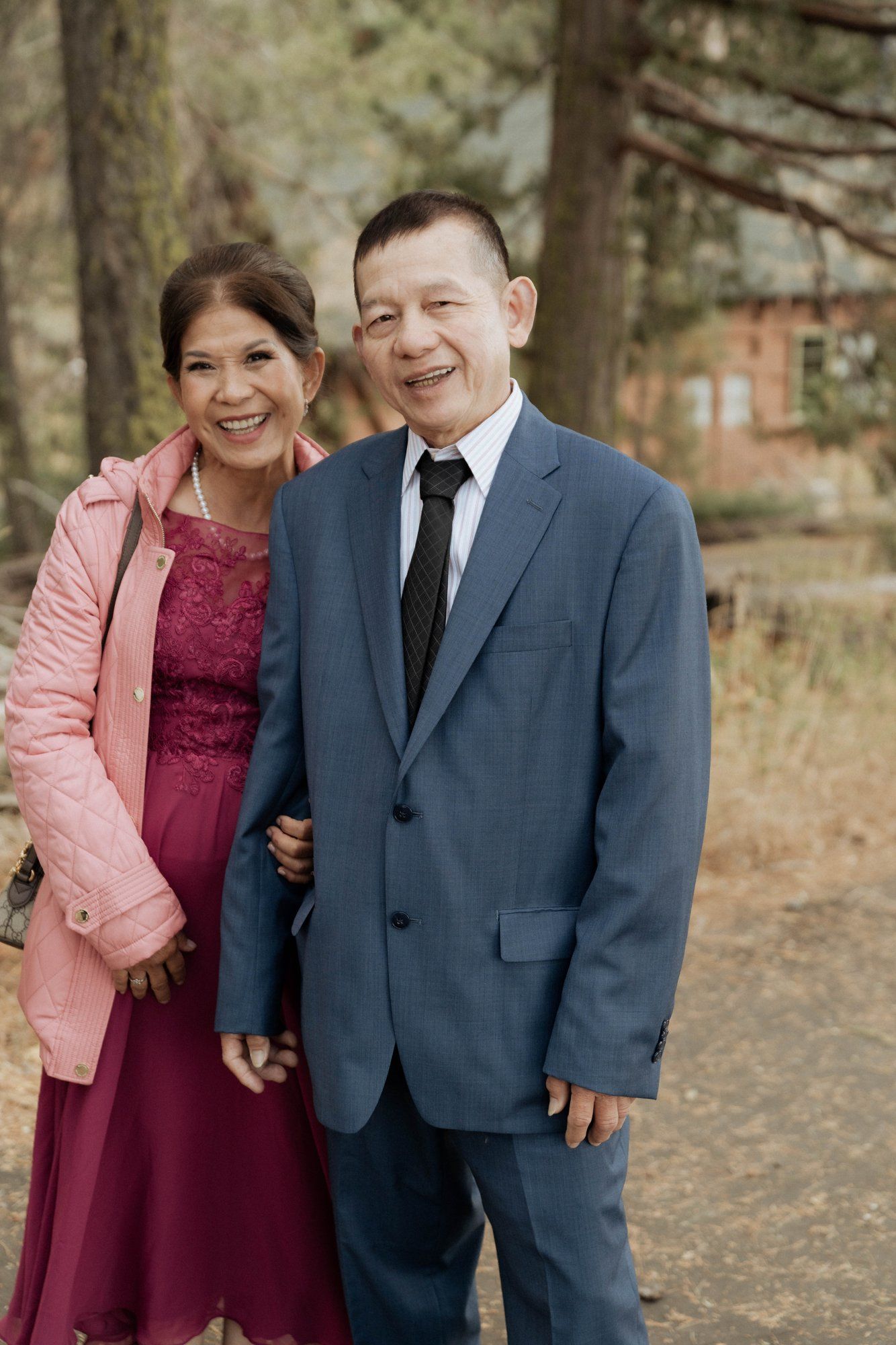 micro wedding in sequoia national park, Family Among the Giant Trees