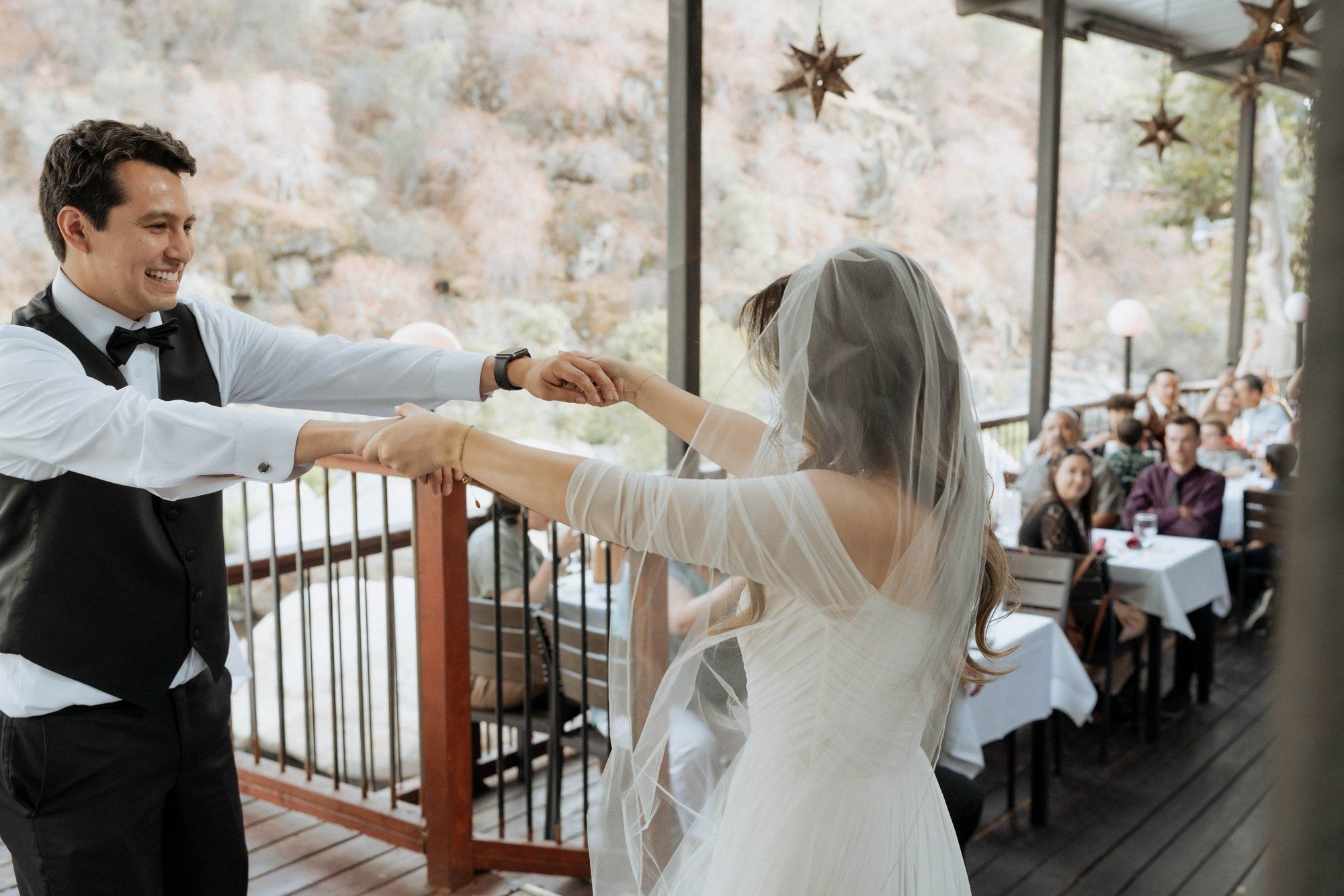 micro wedding in sequoia national park, Dinner at the Gateway Lodge