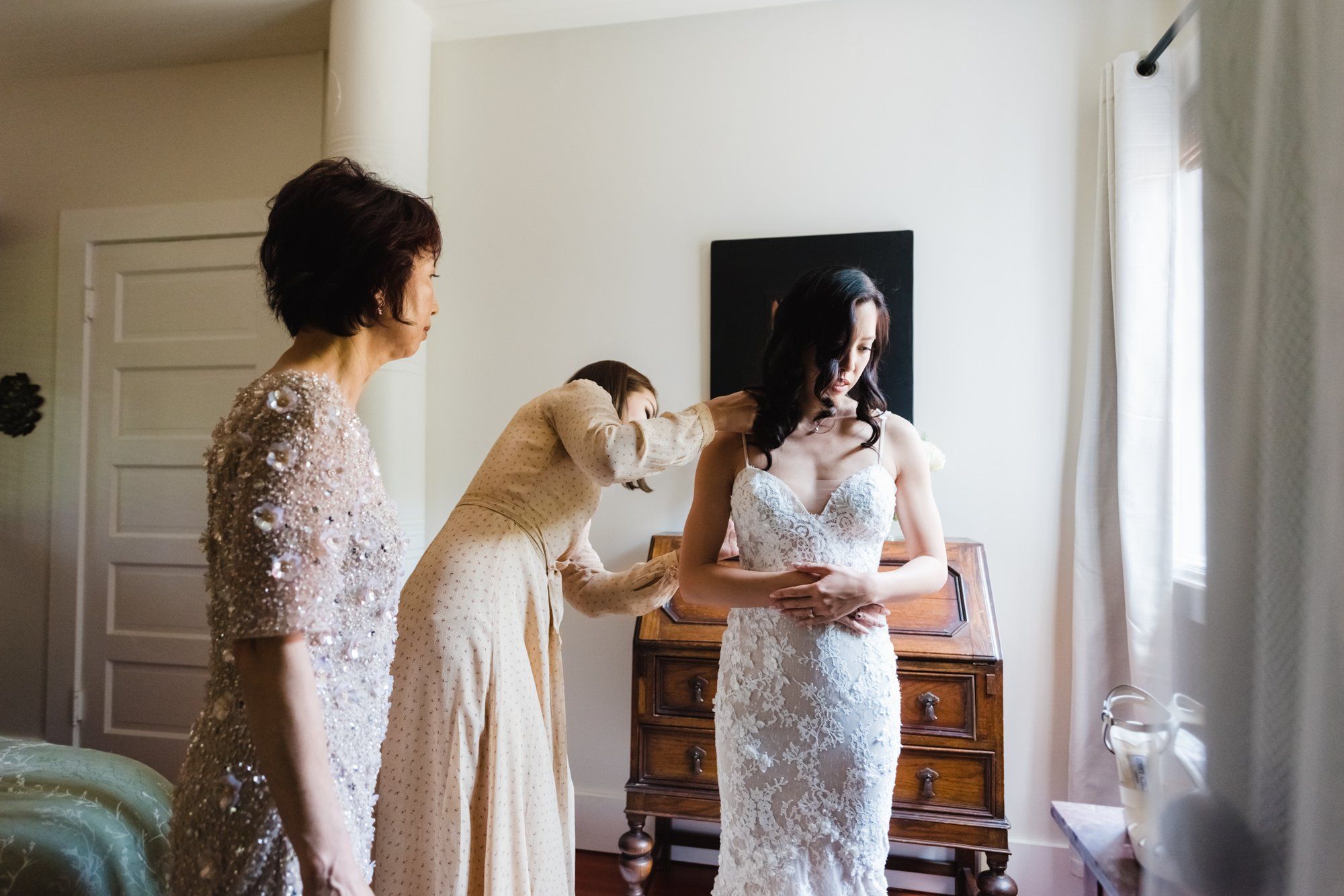 multicultural spring wedding at sand rock farm, Getting Ready and the Tea Ceremony