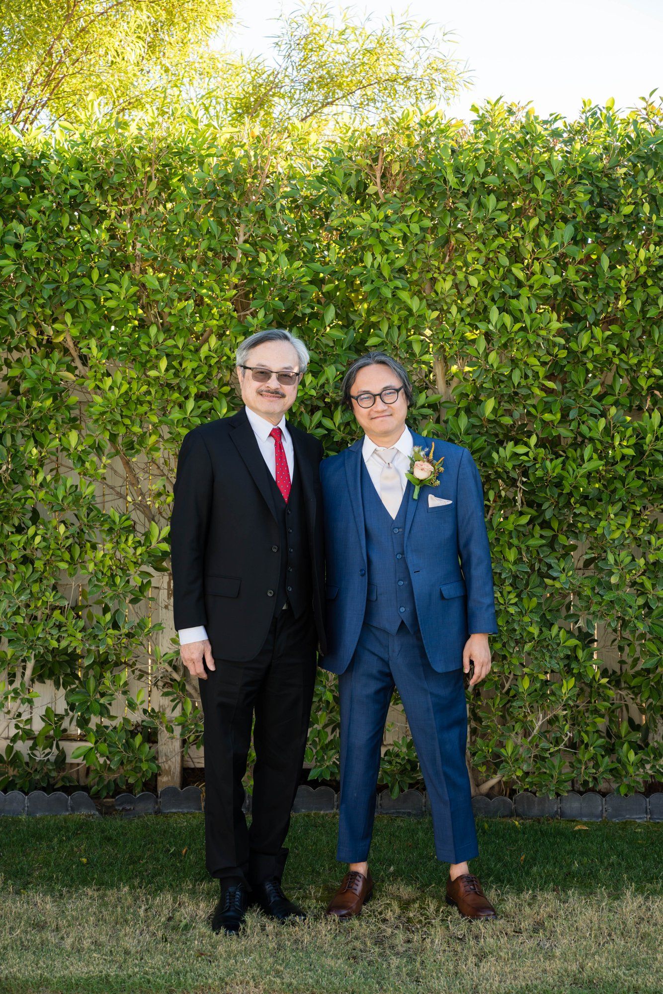 backyard-then-steakhouse wedding at mr lyons, palm springs, Champagne in the Yard. Palm Springs Steakhouse Reception to Follow