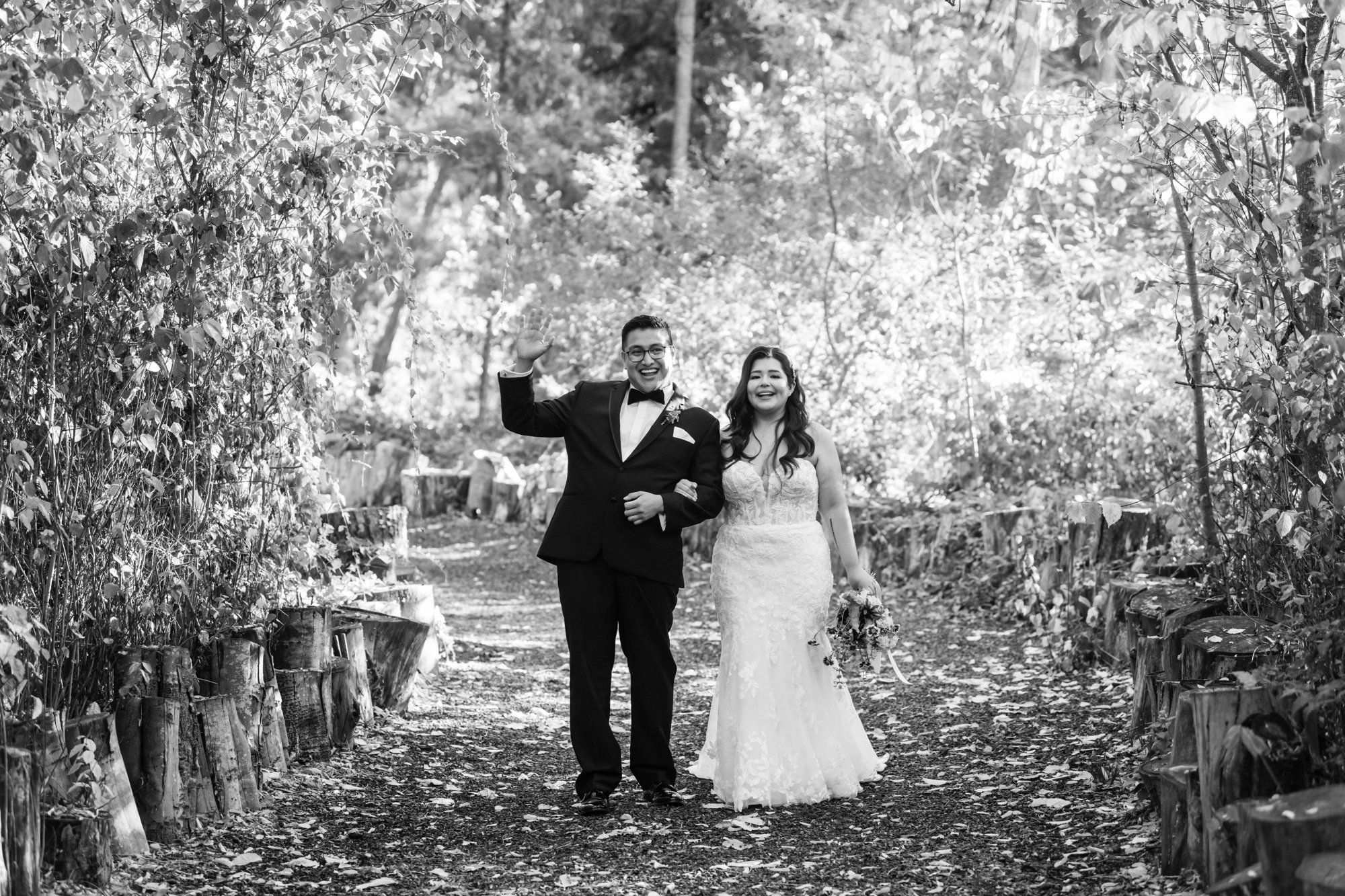 fall-foliage micro wedding at sand rock farm (november, 22 guests), Family Photos at the Autumn Barn Estate in Aptos