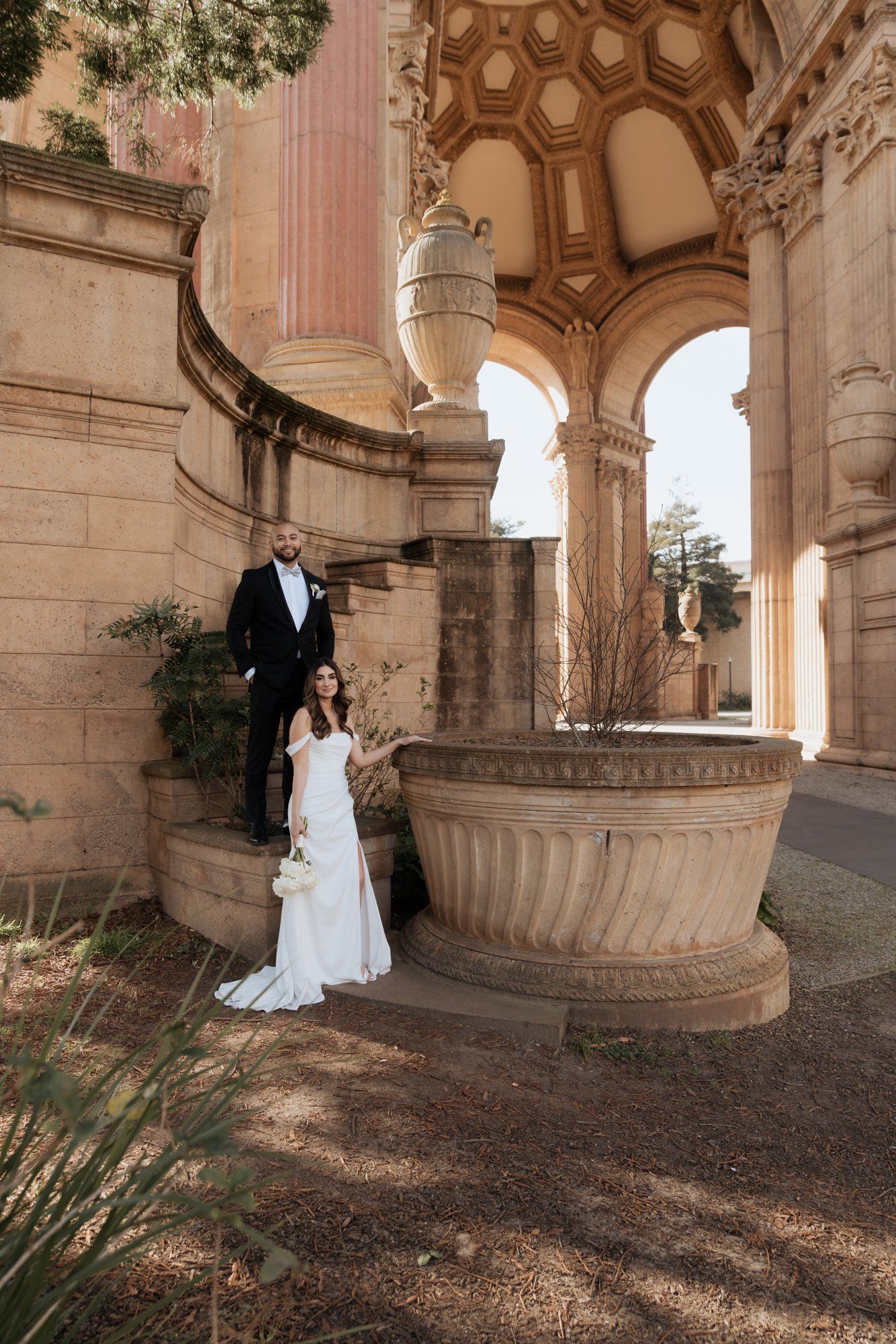 three-location city hall day in san francisco, Under the Dome, Then Palace of Fine Arts Portraits
